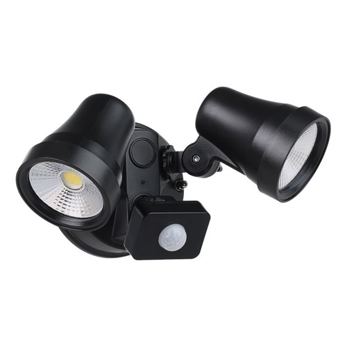 COASTGUARD EXT SP 2X15W LED TRI-COL BLK W/SENS