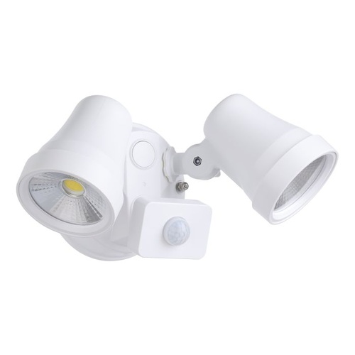 COASTGUARD EXT SP 2X15W LED TRI-COL WHT W/SENS