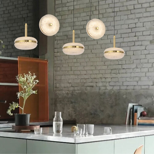 GOVAN 5LT BAR PENDANT 5x10wLED L980 W150 H70 3000k non-DIM CAB2M D150*70 ANT GOLD/CLEAR