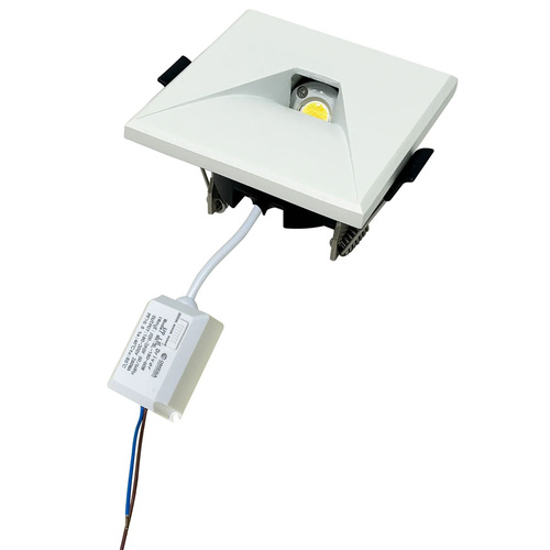 STEP Recessed 240V TRI Dim 5W 120 Lm Wh Eyelid Detachable SQ Faceplate IP20 L85mm